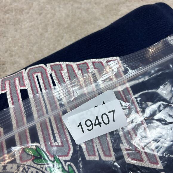 Vintage 90s Georgetown Hoyas Crest Cropped Sweatshirt Large Made in USA - Picture 11 of 11